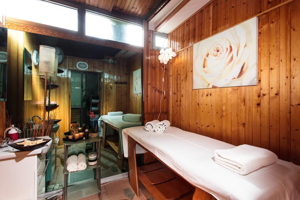 Hotel Flora Milano Marittima Dış mekan fotoğraf