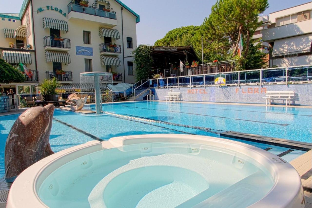 Hotel Flora Milano Marittima Dış mekan fotoğraf